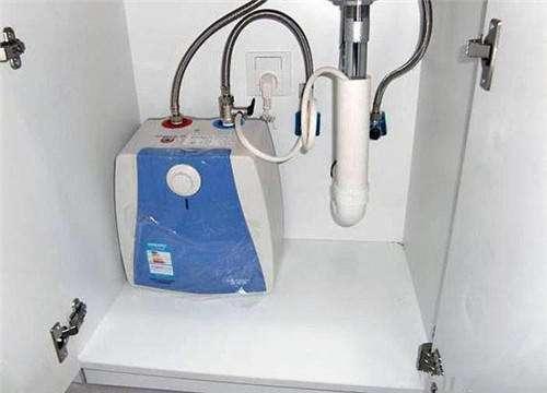 厨房热水器尺寸(厨房热水器的清洁厨房热水器尺寸)